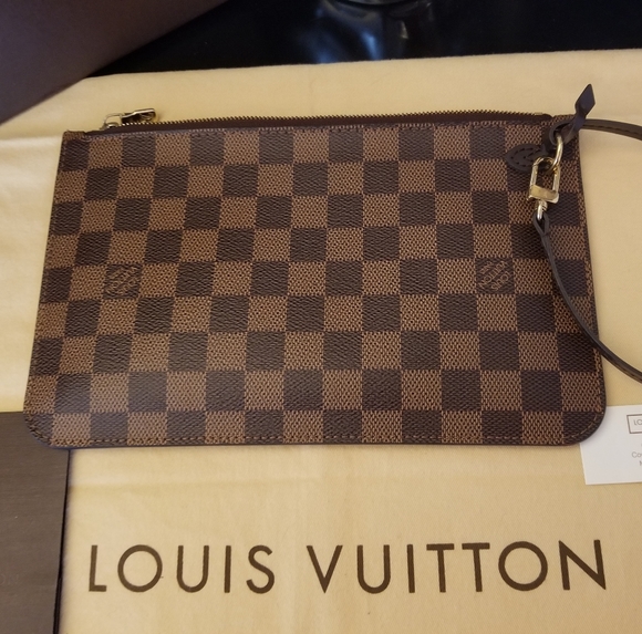 louis vuitton pouch wristlet